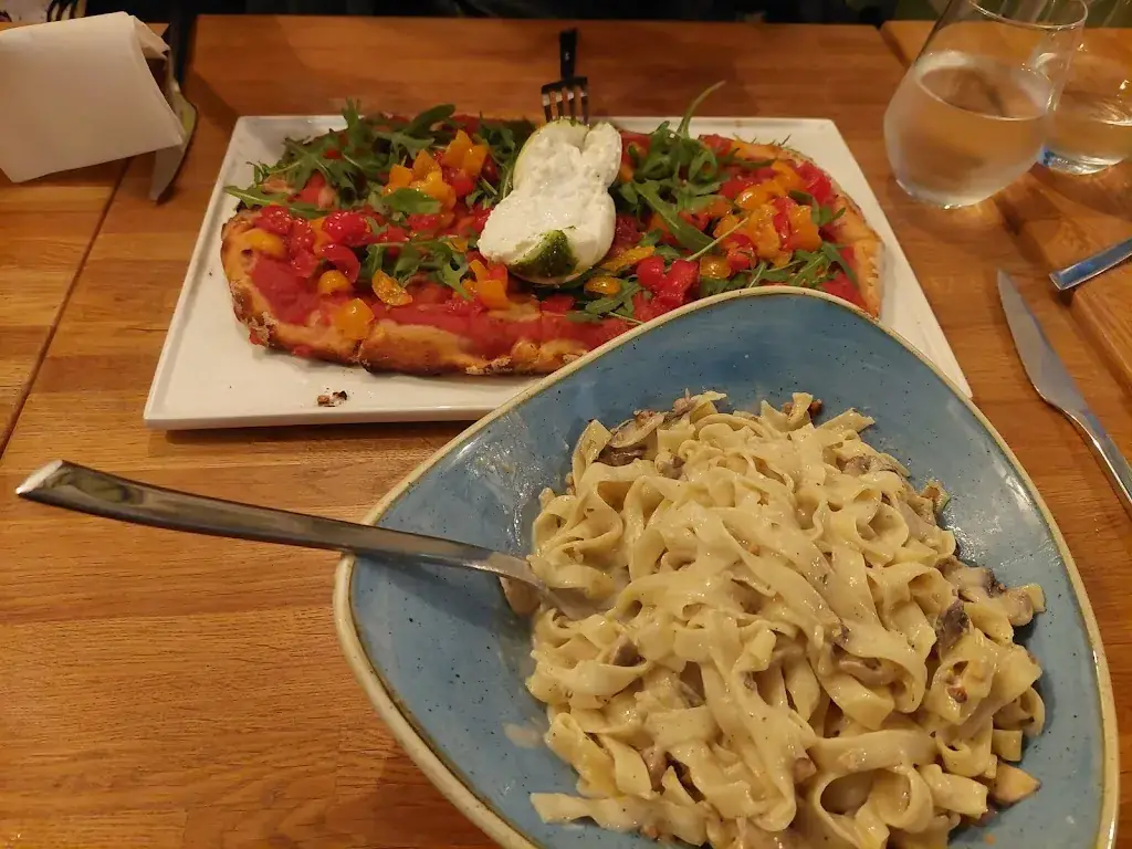 benny samnon_Papa Mia_Levallois-Perret_review