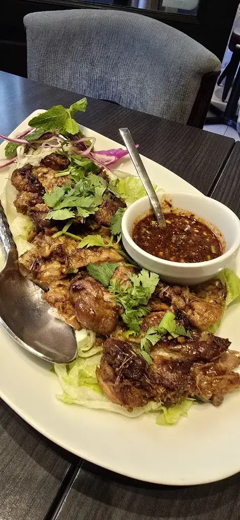 My Pum Pui 🇹🇭_Levallois-Perret_slider_image_3