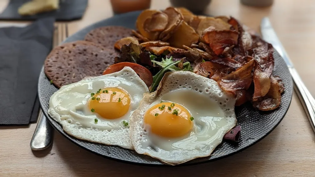 L' Elfe Assis_Levallois-Perret_slider_image_2