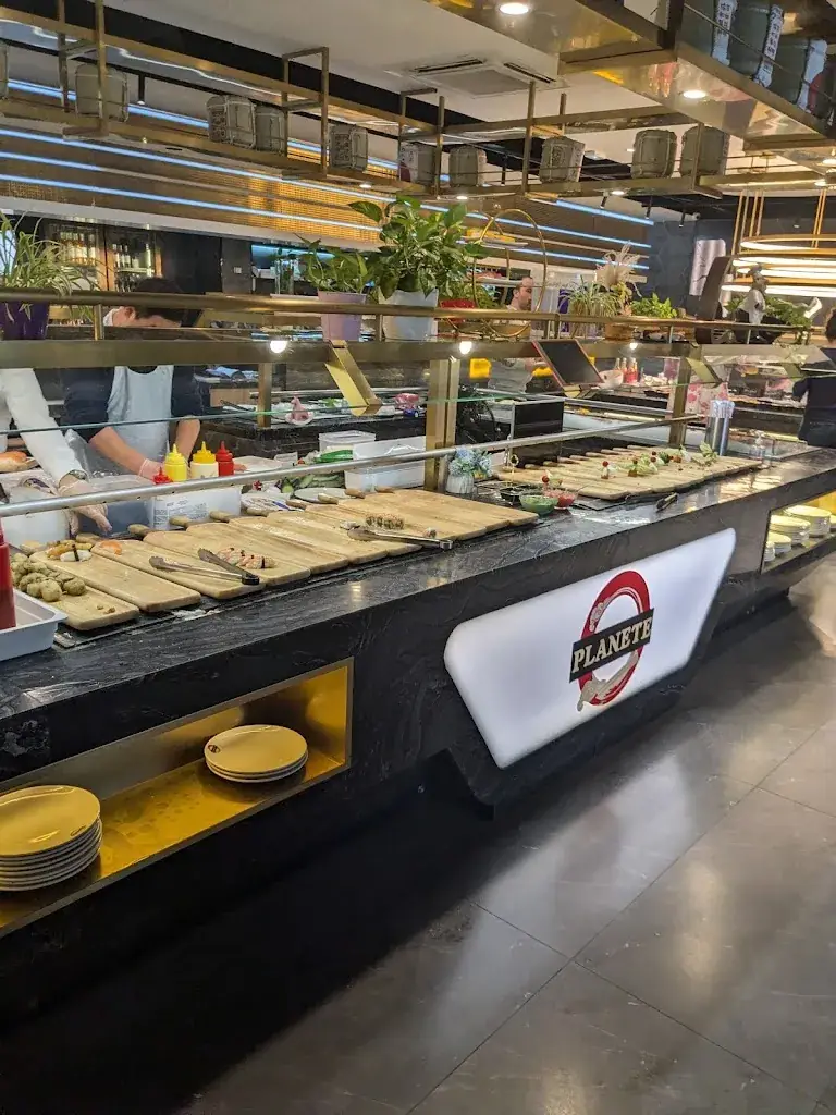 O planète restaurante en Décines-Charpieu