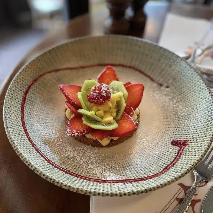 Le Cosy_Levallois-Perret_slider_image_2