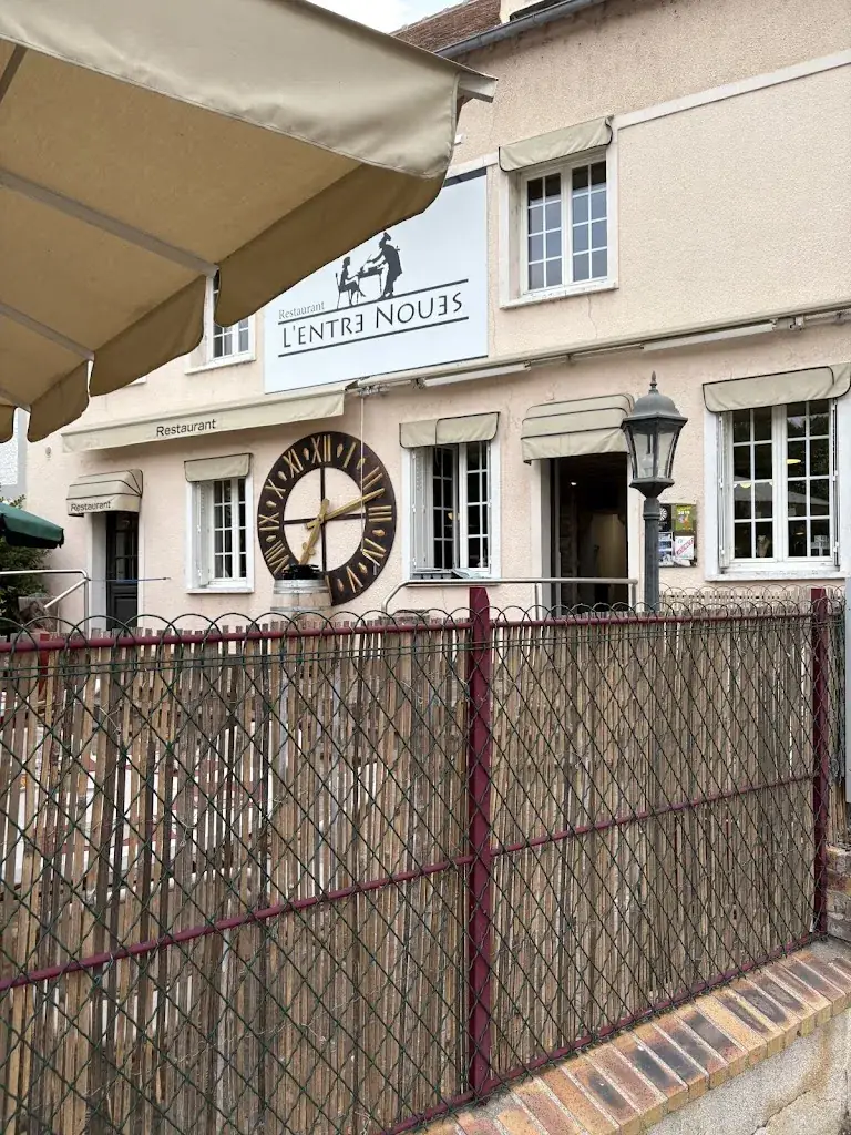 Eric Wallet_L'Entre Noues_Montereau-Fault-Yonne_review