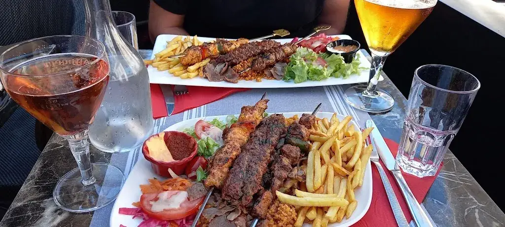 Koyal Dey_Anatolie_Montereau-Fault-Yonne_review