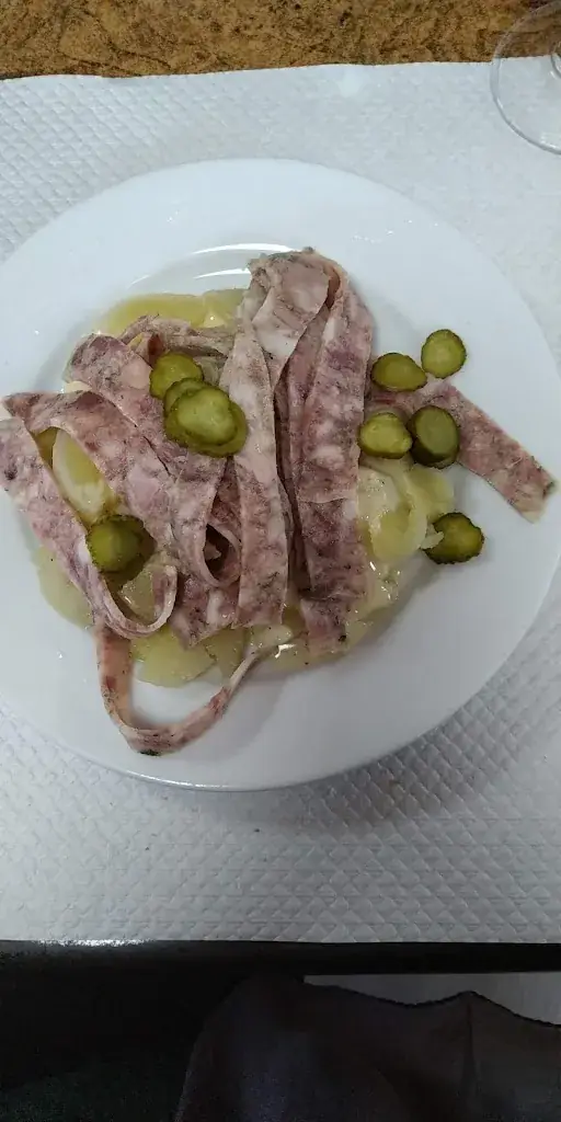 Menü_Le Petit Périchois_Brosse-Montceaux_Bild_8