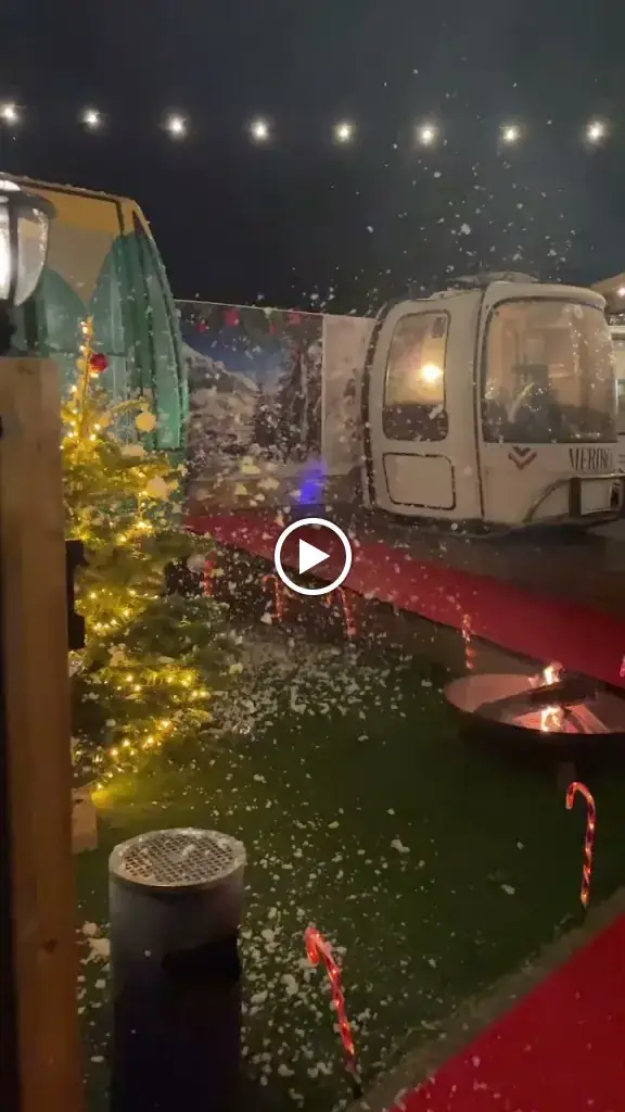 Restaurant La Guinguette De L'ile Du Roi Terrace Edge De Seine Triel Rive Gauche Médan_Triel-sur-Seine_slider_image_2