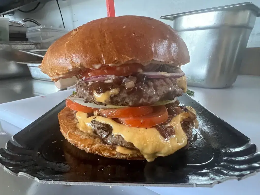 Restaurant La Guinguette De L'ile Du Roi Terrace Edge De Seine Triel Rive Gauche Médan_Triel-sur-Seine_slider_image_3