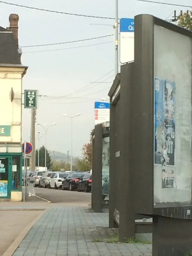 Hôtel Brasserie des 2 gares_Mézières-sur-Seine_slider_image_3