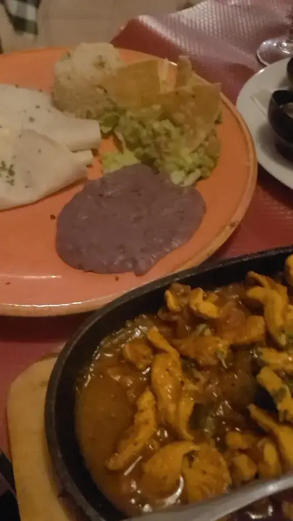 L'Hacienda_Décines-Charpieu_slider_image_2