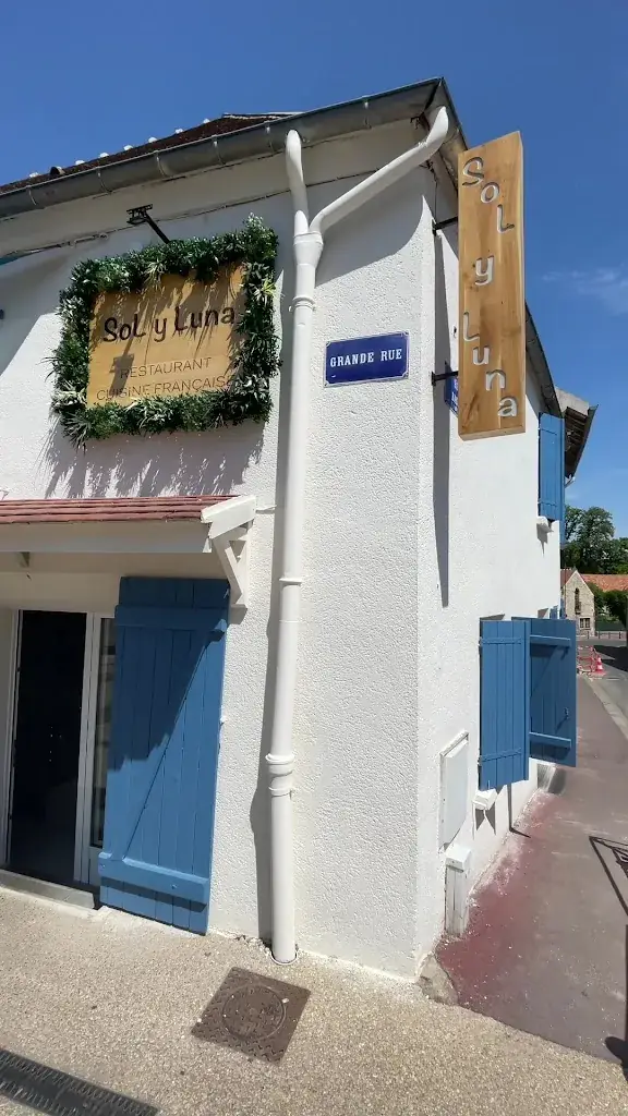 Sol Y Luna_Verneuil-sur-Seine_slider_image_2