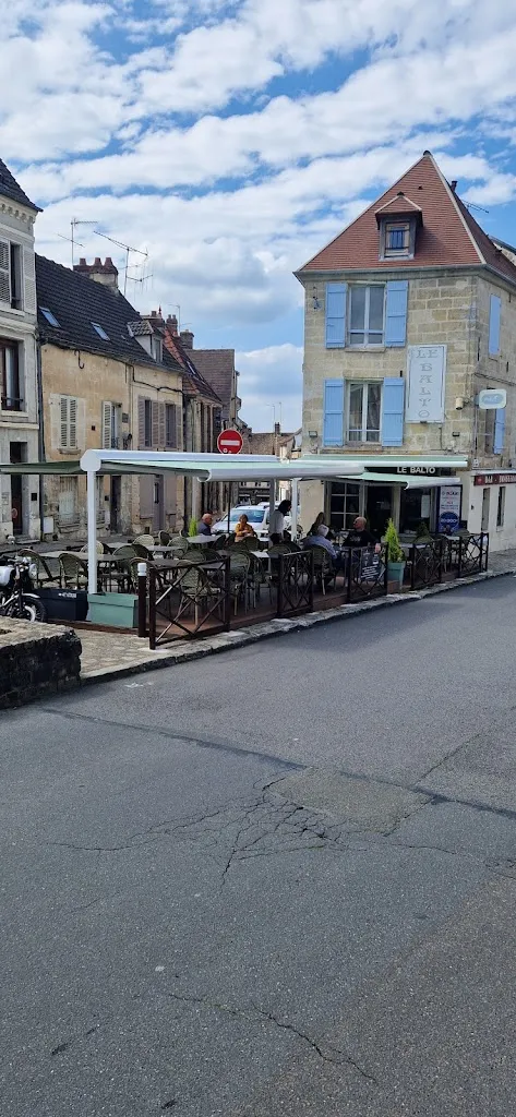 Le Balto brasserie tabac_Magny-en-Vexin_slider_image_3