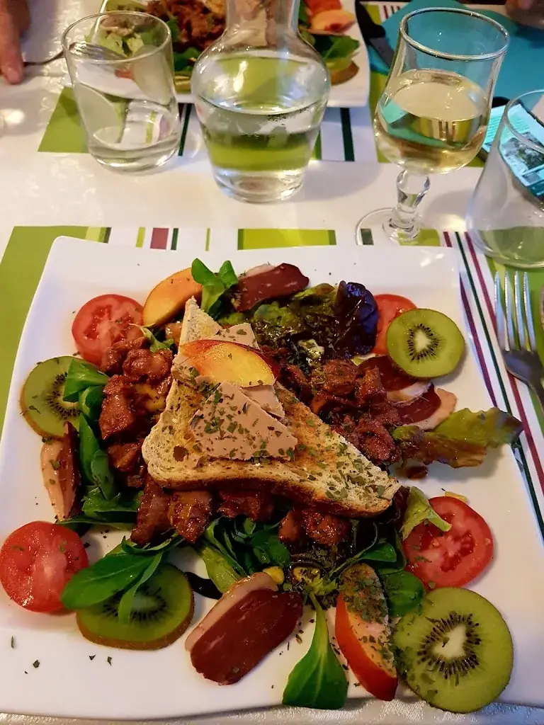 HOTEL DE LA GARE_Magny-en-Vexin_slider_image_3