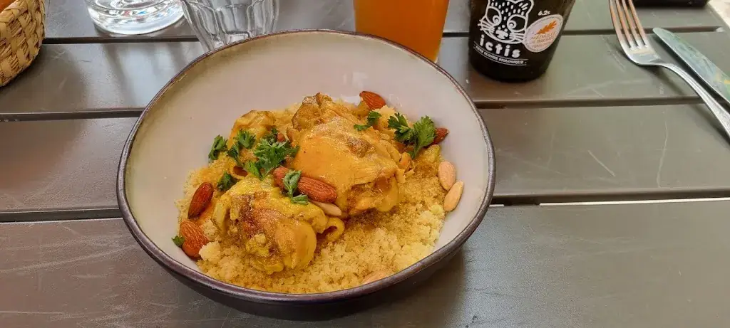 Philippe IMMELÉ_Chez Mamie_Nucourt_review