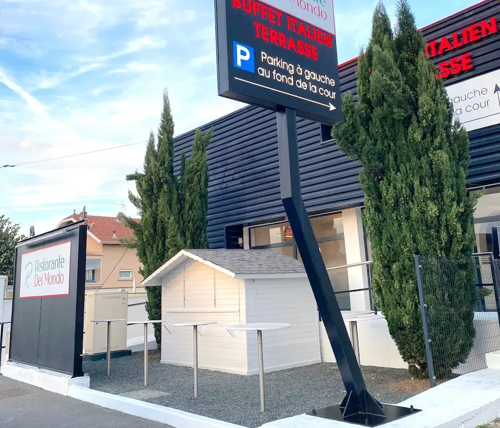 Il Capo Pizzeria – Ristorante del mondo | Restaurant & Buffet | Salles climatisées – Terrasse ombragée – Parking privé restaurant in Décines-Charpieu