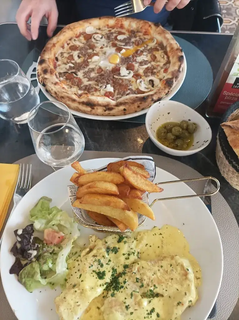 Claire Dalakeï_La Nouvelle Adresse_Moissy-Cramayel_review