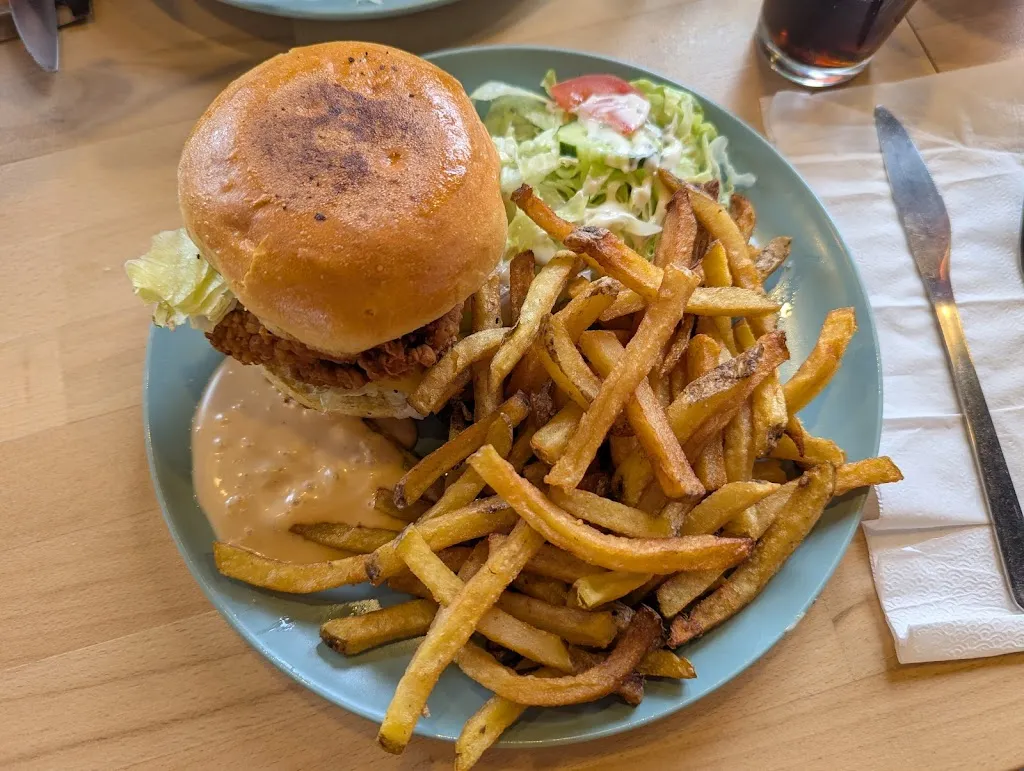 Mélissa Desbonnes_Café Concept_Moissy-Cramayel_review