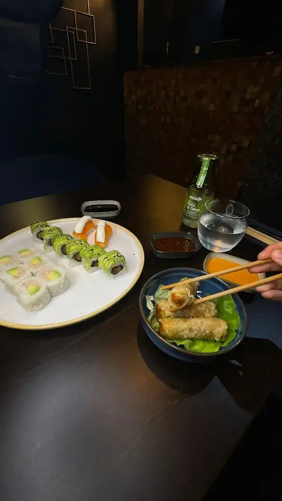 souz rouda_Nooshi's - Noodles & Sushis_Montereau-Fault-Yonne_review