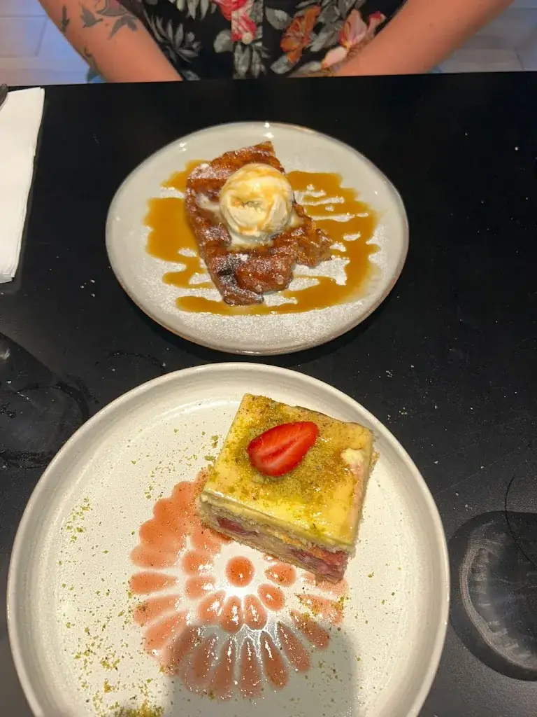 Charlie Dubois_Feel Good_Montlhéry_review