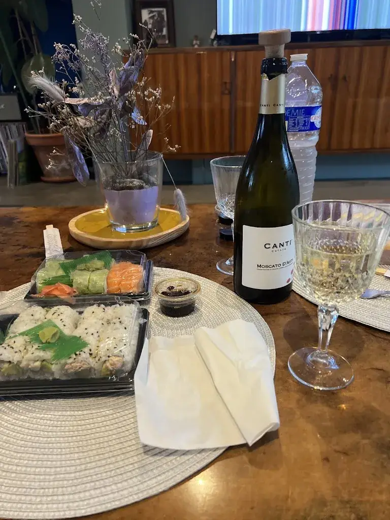 VANHOOF DELPH_Sushi Meulan_Meulan-en-Yvelines_review