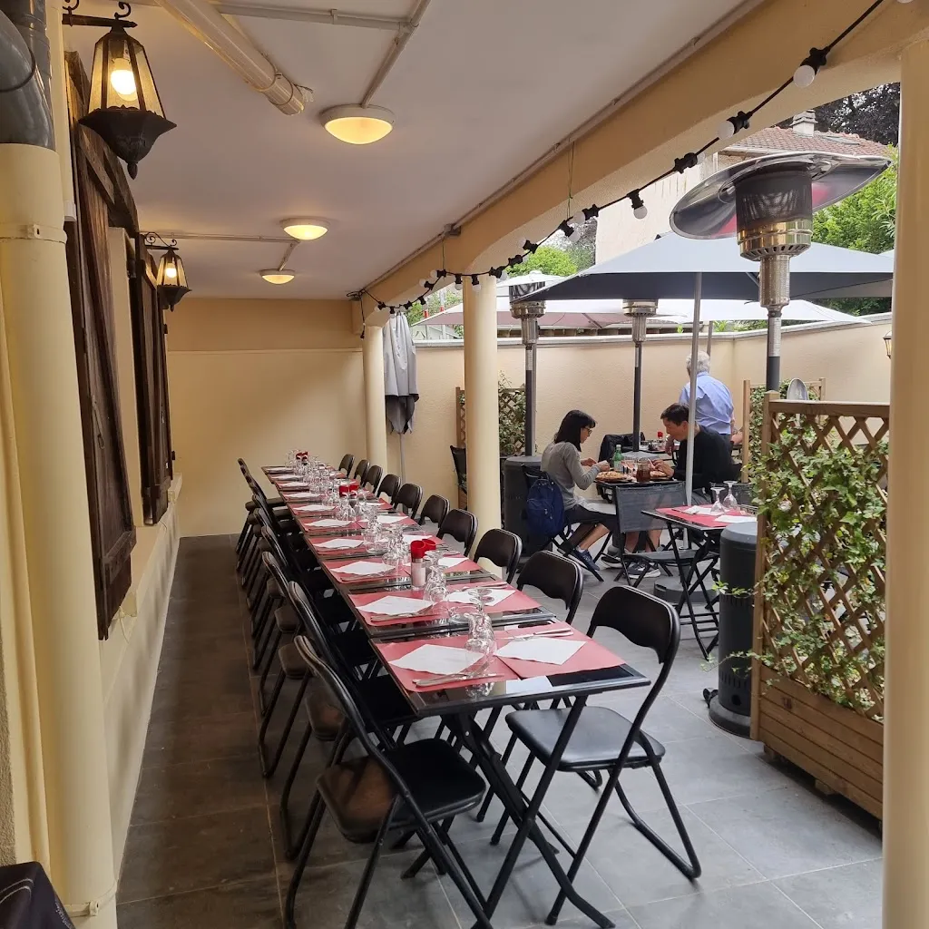 La Trattoria di Montlignon restaurant in Montlignon