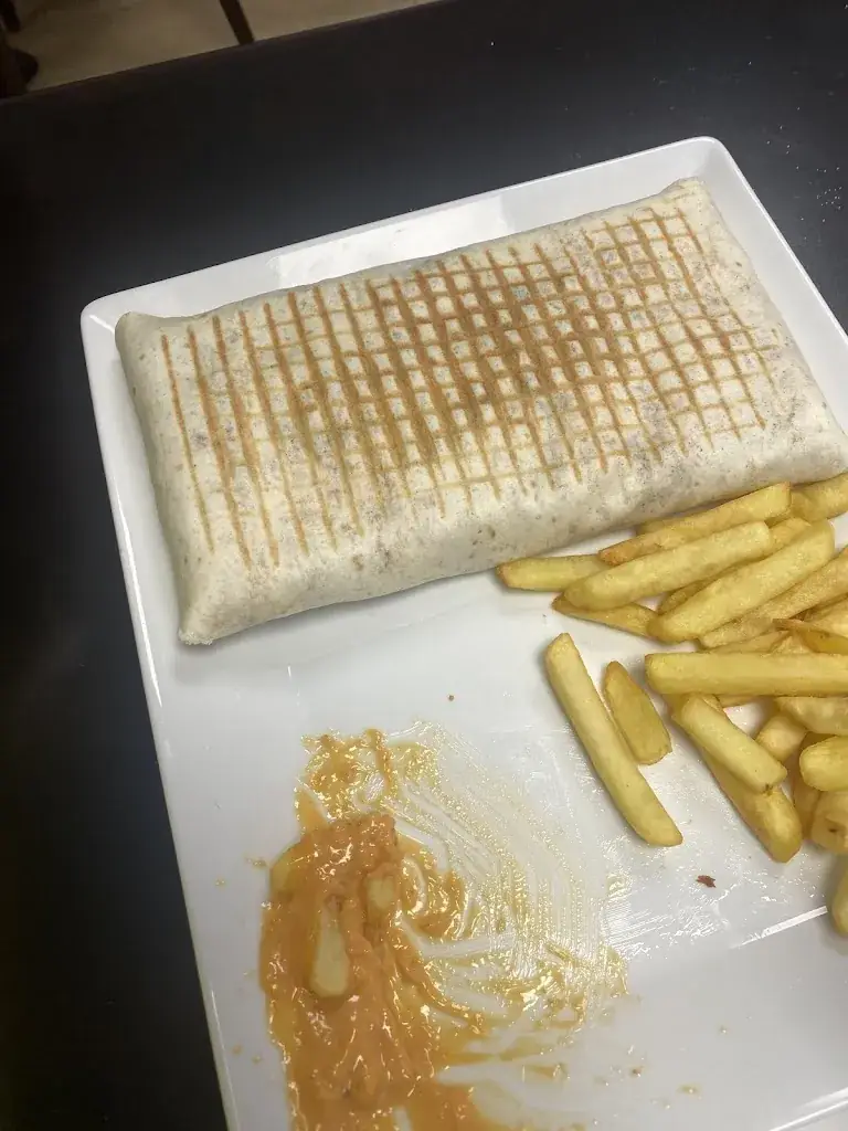 sarah-bernaëlle alcena_Chez mira_Monthyon_review