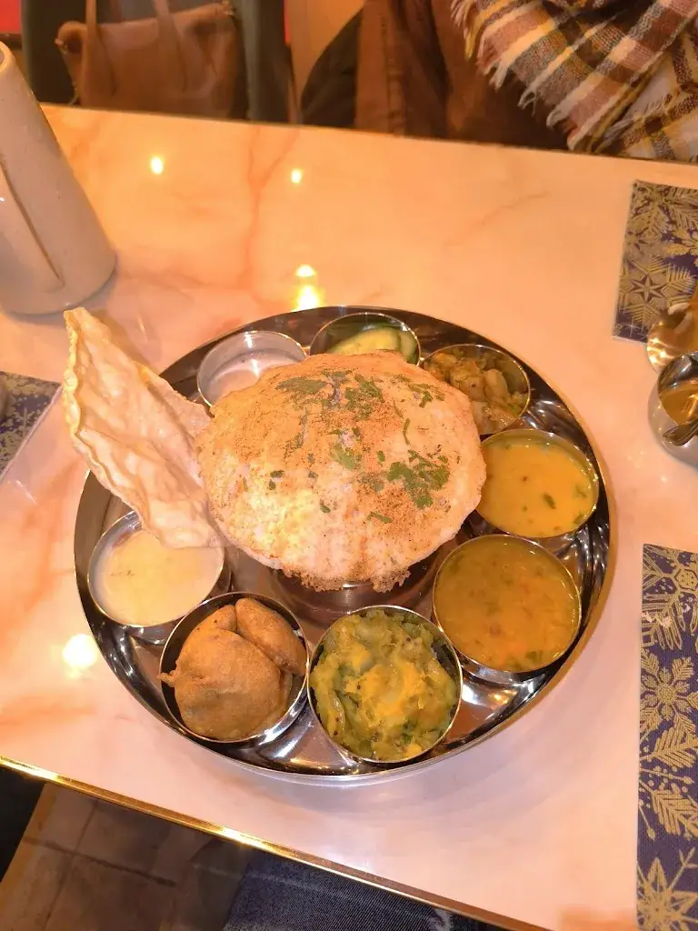 S B_AYRA Bhavan_Étampes_review