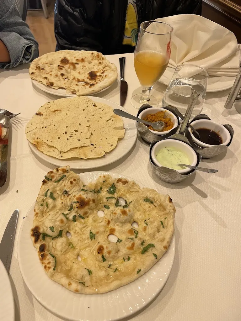 Jaisalmer Lounge_Montesson_slider_image_2