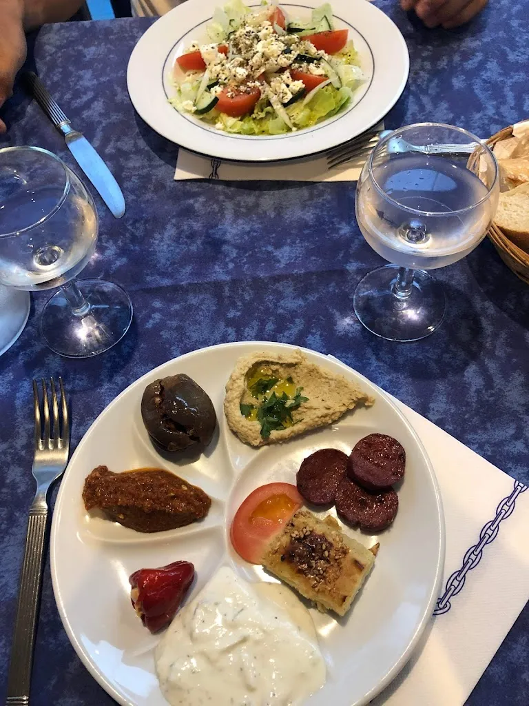 Adlane MOKRANI_Le Mykonos_Décines-Charpieu_review