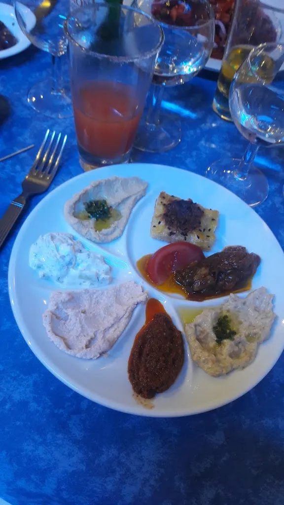 Le Mykonos_Décines-Charpieu_slider_image_3