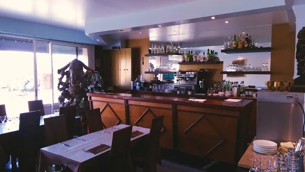 Restaurant Omkara_Montesson_slider_image_1