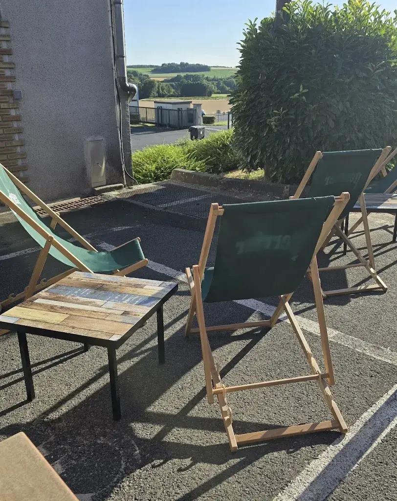 La Terrasse des Gloutons - Restaurant ludique Bar à jeux de sociétés restaurant in Mouroux