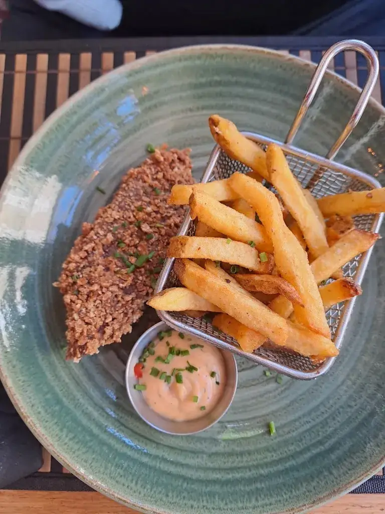 Meguen Aoun_LA PORTE DE BOURGOGNE_Moret-sur-Loing_reseña