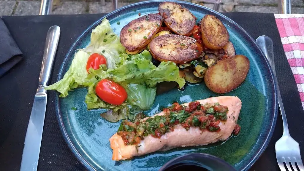 LA PORTE DE BOURGOGNE_Moret-sur-Loing_slider_image_3