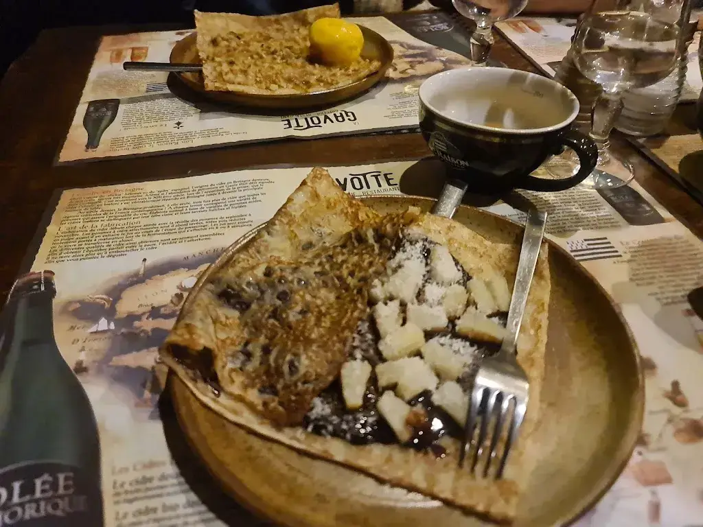 Alex Tcherdak_Gavotine_Moret-Loing-et-Orvanne_review