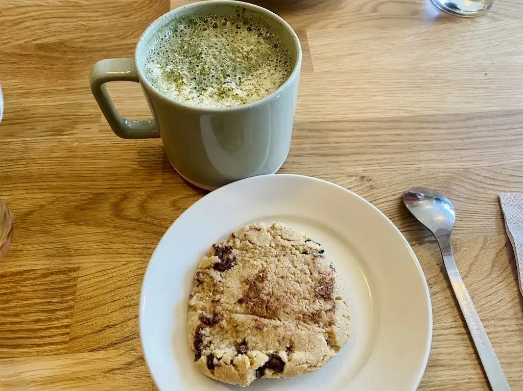 Menü_Roslina Café_Moret-Loing-et-Orvanne_Bild_1