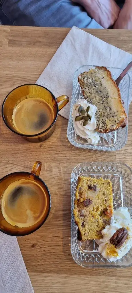 Menü_Roslina Café_Moret-Loing-et-Orvanne_Bild_4