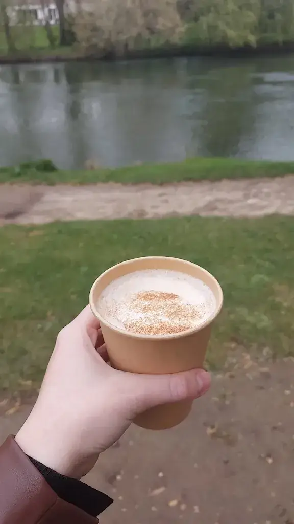 Menü_Roslina Café_Moret-Loing-et-Orvanne_Bild_5