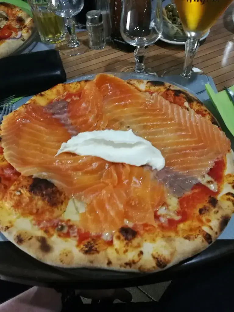 Aziris Morora_Villa Roma_Orgeval_review