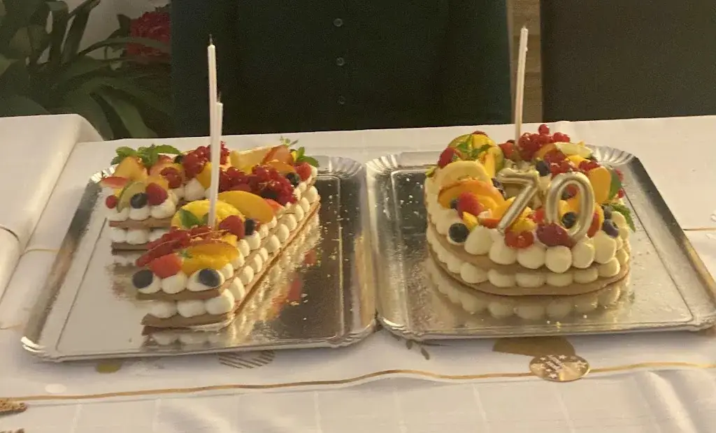 JANNIN Eric_Room Service Bures Morainvilliers_Morainvilliers_review