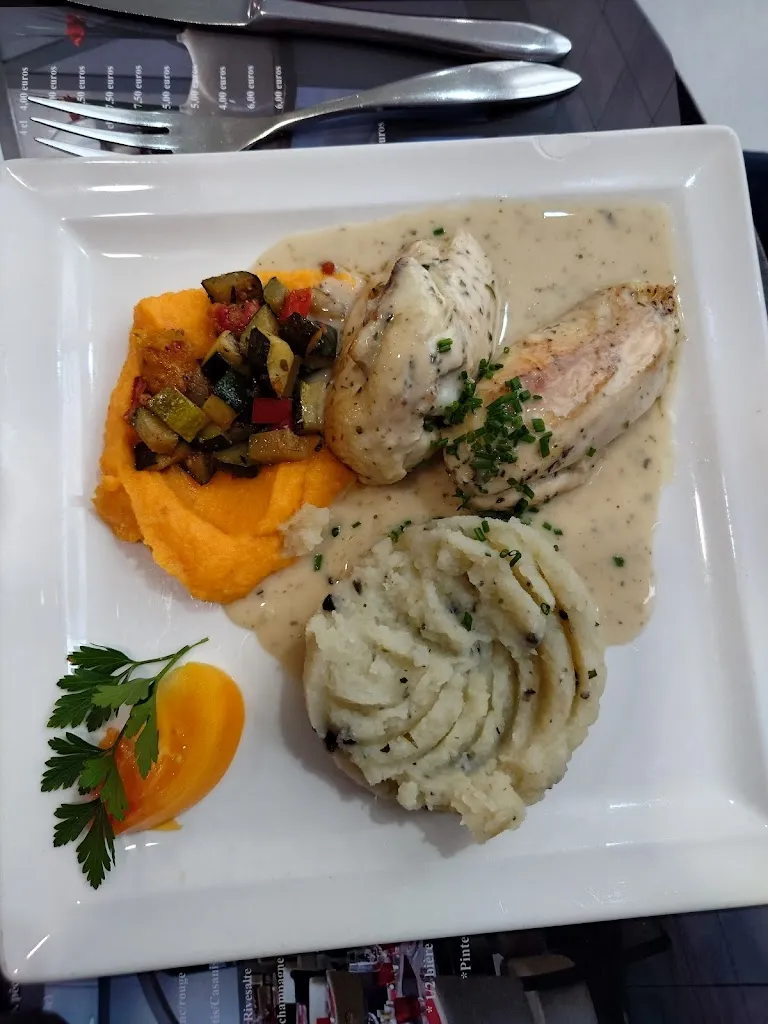 Bar Restaurant La Forge_Fontenailles_slider_image_3