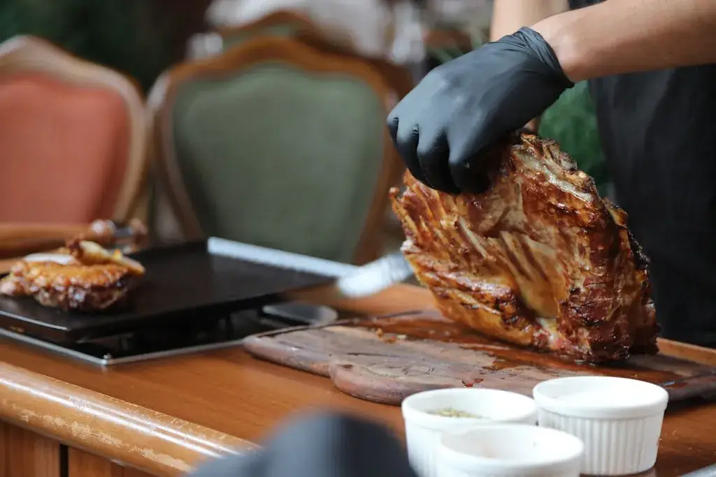 Le Colombier Steakhouse_Mitry-Mory_slider_image_3