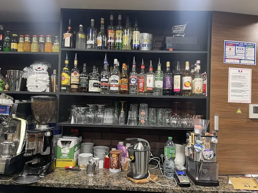 Sivaraman N_Bar Cafe Restaurant Dilan_Mitry-Mory_review