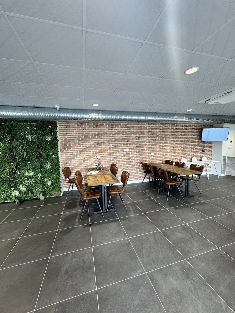 375 KITCHEN restaurante en Neuilly-sur-Marne