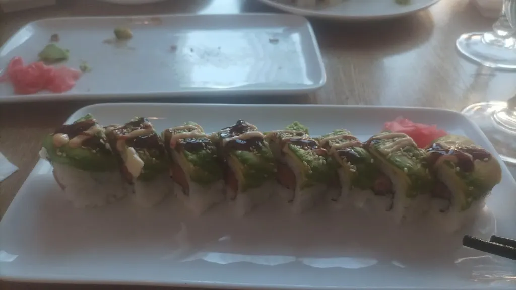 yasmina amours_Chihiro_Neuilly-sur-Marne_review