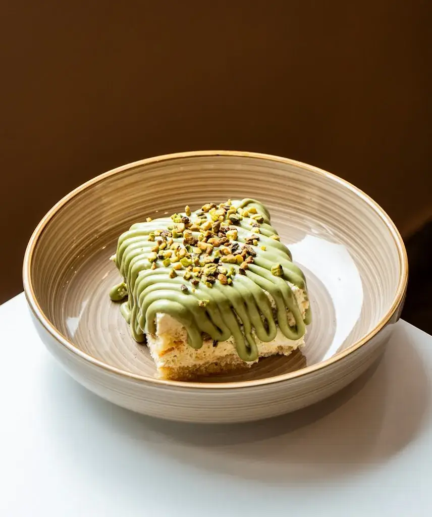 Mamma Sikelia_Morangis_slider_image_2