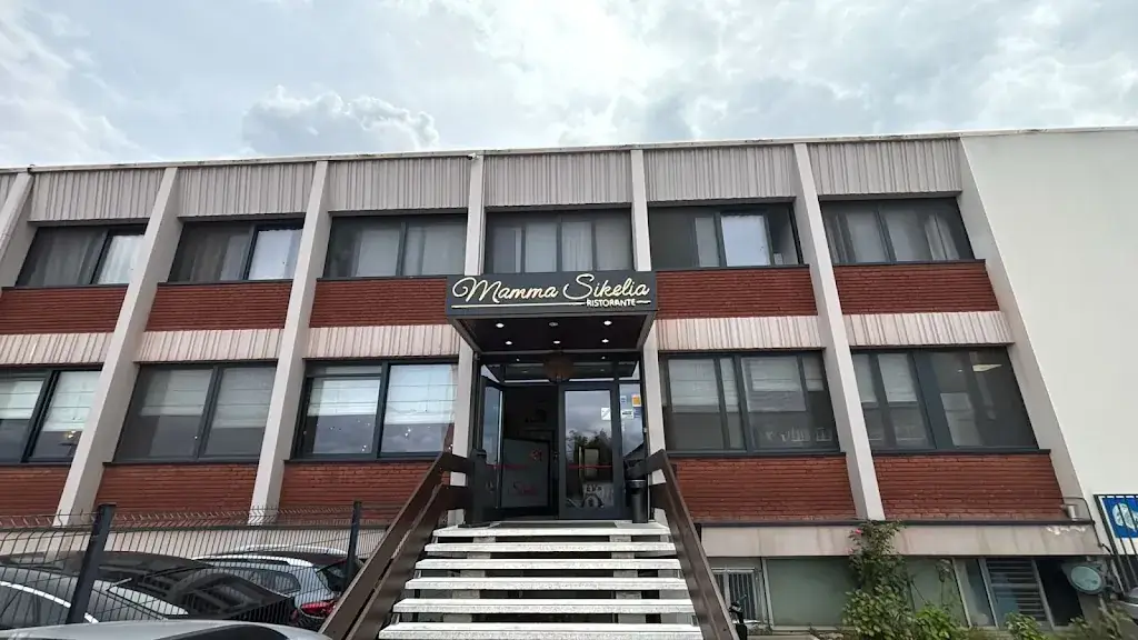 Mamma Sikelia_Morangis_slider_image_3