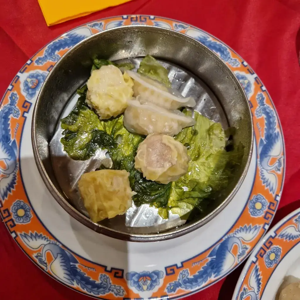 Chidragona restaurant in Paray-Vieille-Poste