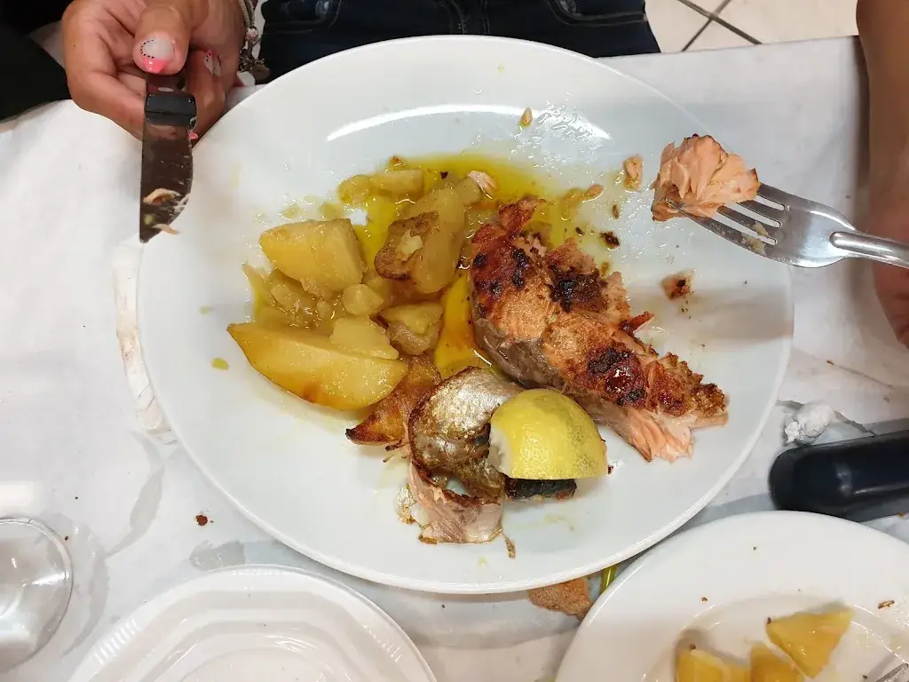 Menu_Associaçao Portuguesa_Décines-Charpieu_image_1