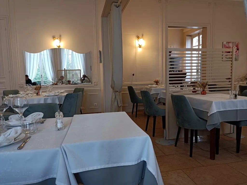 Restaurant Le Chatel Restaurant in Nangis