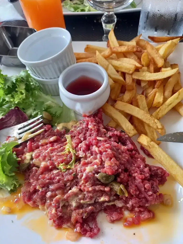 Gil Dabosi_Le Pélican_Clos-Fontaine_review