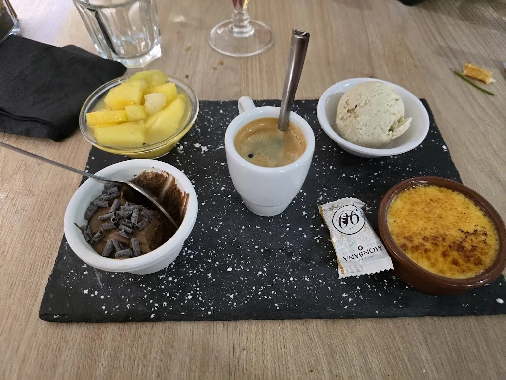 Antoine Tur_Bienvenue chez Mike et Marine_Nangis_review